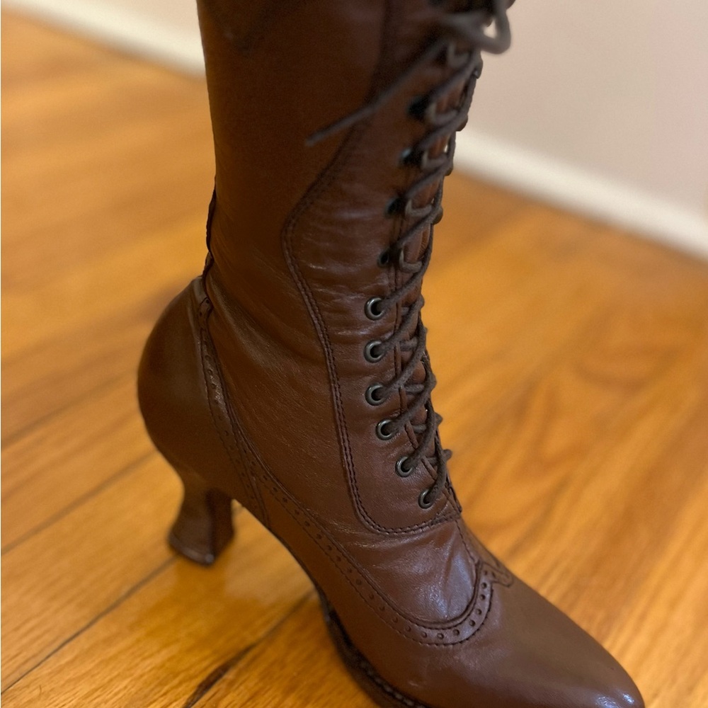 Elegant Brown Leather Lace-Up Boots
